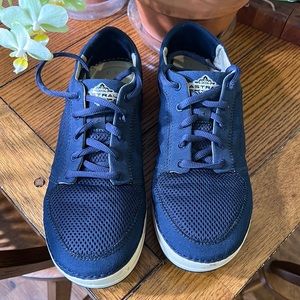 Astral Brewer men’s. Only worn couple times